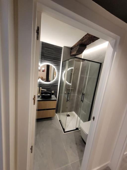 Apartamento Piso Boutique A Un Minuto Del Casco Viejo Bilbao Exterior foto